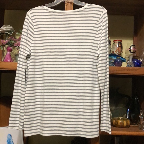 Ladies A New Day Long Sleeve Shirt - Picture 2 of 10